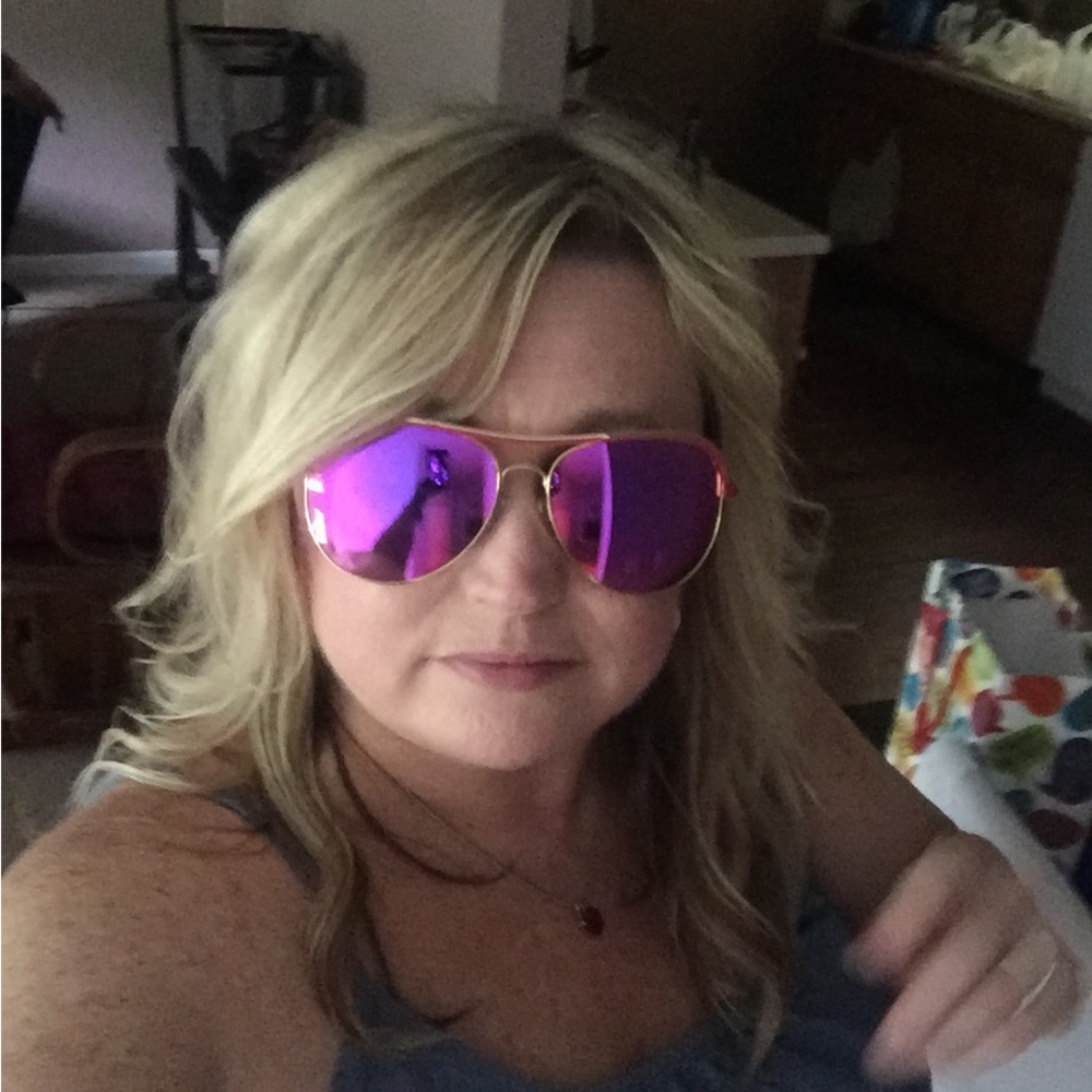 Meet your Posher, Jenny